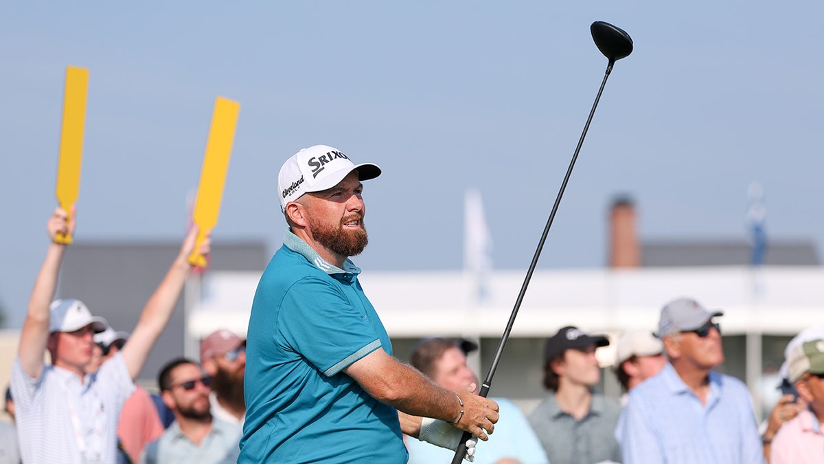 Shane Lowry plays golf