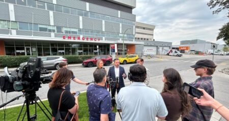 Central Okanagan MLAs renew calls for health minister to visit Kelowna hospital amid crisis