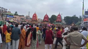 Festival stampede kills three near Indian temple