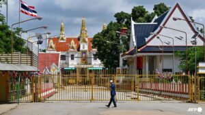 Thailand recalls ambassador, expels Cambodian envoy in border row