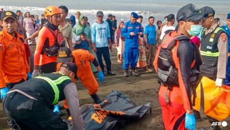 5 dead, 29 missing after ferry sinks on way to Indonesia’s Bali