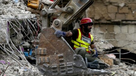Death toll in Pakistan building collapse rises to 27