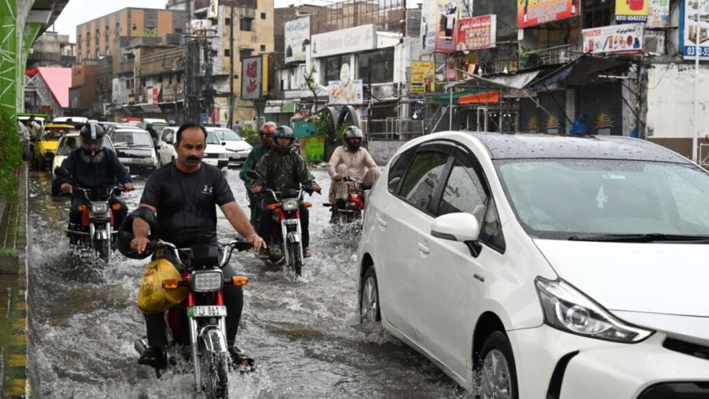 54 people killed in 24-hours of heavy monsoon rain in Pakistan