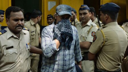India court acquits 12 in deadly 2006 train blasts case