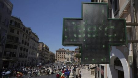 Authorities issue more red alert heat warnings across Europe