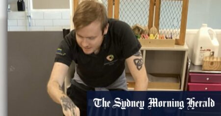 Victoria to track childcare worker history