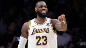 LeBron James reacts to speculation after he practiced at Cavaliers’ facility: ‘Yall bored man’