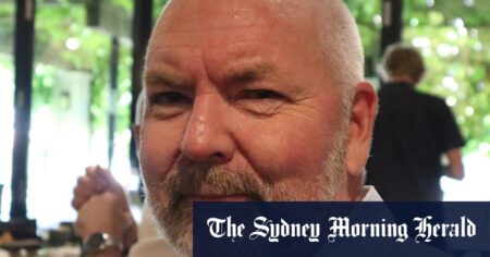 Brisbane lawyer loses right to practise