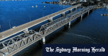 One dead, one injured in suspected jet ski crash in south Sydney