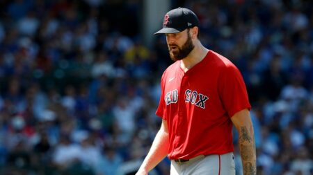 Red Sox’s Lucas Giolito confronts MLB commish about sports betting