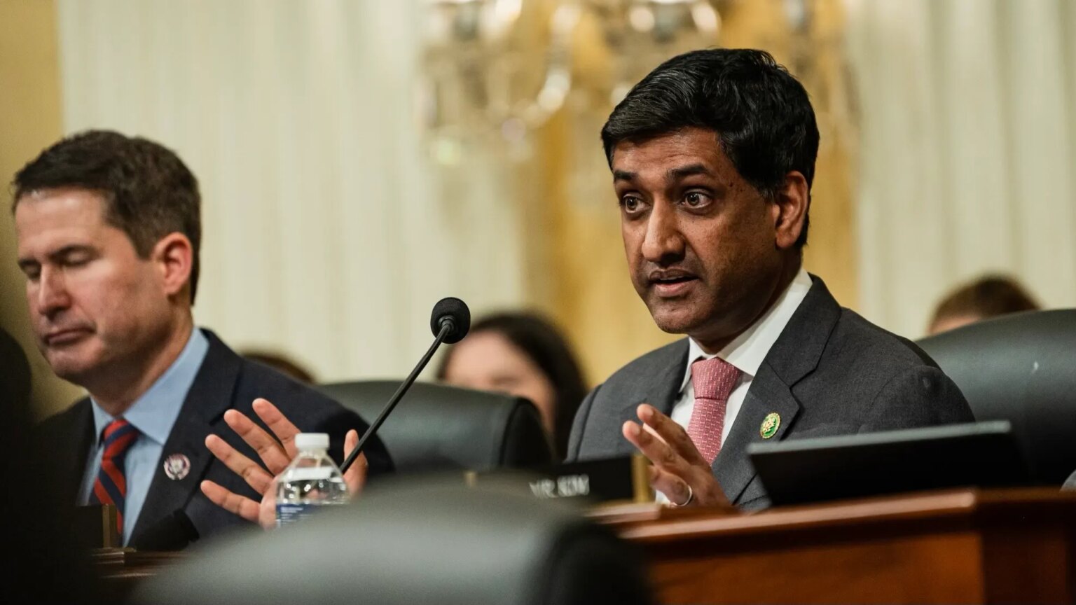 Influential lawmaker demands ‘old guard must go,’ calls for ‘rebirth’ of Democratic Party