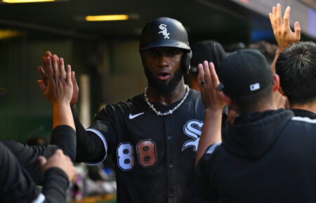 Multiple Teams Inquiring on Luis Robert Jr., Per Report; Mets ‘Dark Horse’