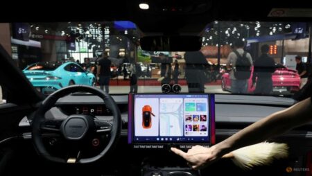 Commentary: Why carmakers need to bring back buttons
