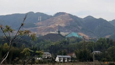 Six Chinese university students drown during mine visit