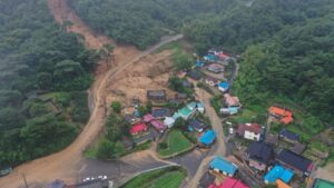 One killed as South Korea rain death toll rises to 11