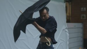 Hong Kong issues highest storm warning as Typhoon Wipha approaches
