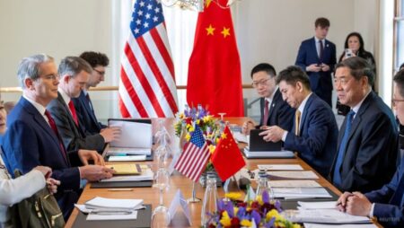 US, China to resume tariff talks in effort to extend truce