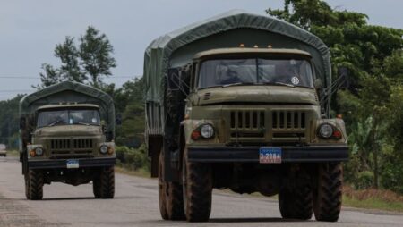 Cambodia urges Thailand to return soldiers taken in border clashes