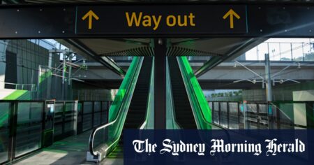 Sydney Metro closed due to technical issue between Tallawong and Chatswood