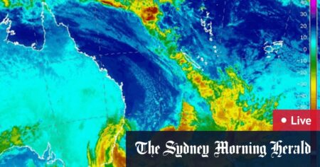 Power outages in Sydney, Central Coast, wind speed intensifies; SES NSW evacuation orders issued for Wamberal, The Entrance, Burril Lake, Sanctuary Point