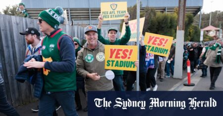 Early swing against Labor as voters punish party for snap election