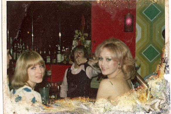 Eddie Trigg behind the bar at the Carousel Cabaret, where Juanita Nielsen was last seen alive. Marilyn (later Monet) King is on the right.