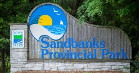 3-year-old child drowns while playing with family at popular Ontario beach