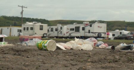 Country Thunder sees a muddy end to the 4-day music festival