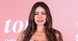 Sofia Vergara Honored With 24-Foot Statue in Her Native Colombia: See Photos
