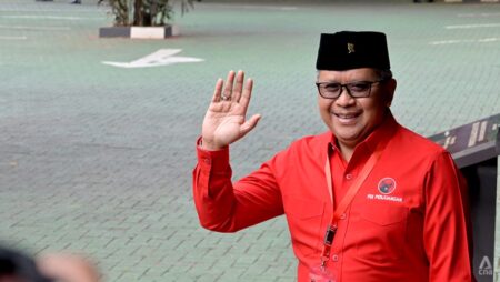 Indonesia court jails senior opposition official over bribery case