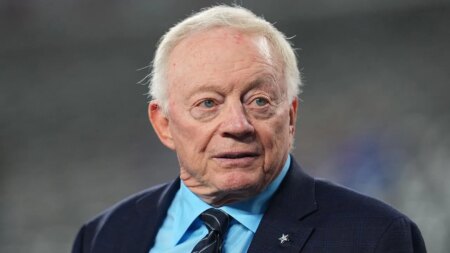 Jerry Jones faces ‘Pay Micah’ chants from Cowboys fans at training camp session