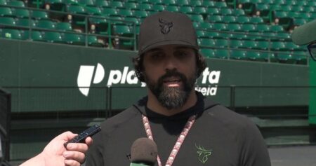 Elks head coach says team ‘needs to grow’ as it continues to search for 1st win of CFL season