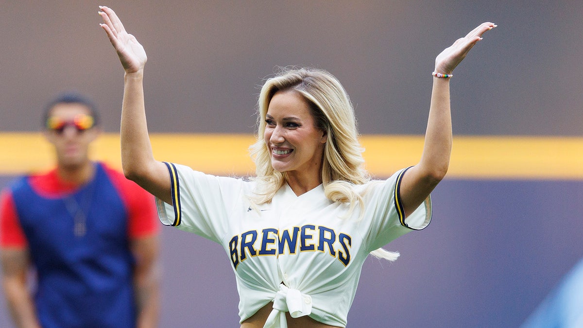 Paige Spiranac at Brewers game