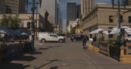 Stephen Avenue businesses threaten lawsuit against City of Calgary