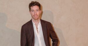 Shaun White Reflects on Signing 1st Sponsorship at 14 for ‘North of  Million’: ‘Baffled’