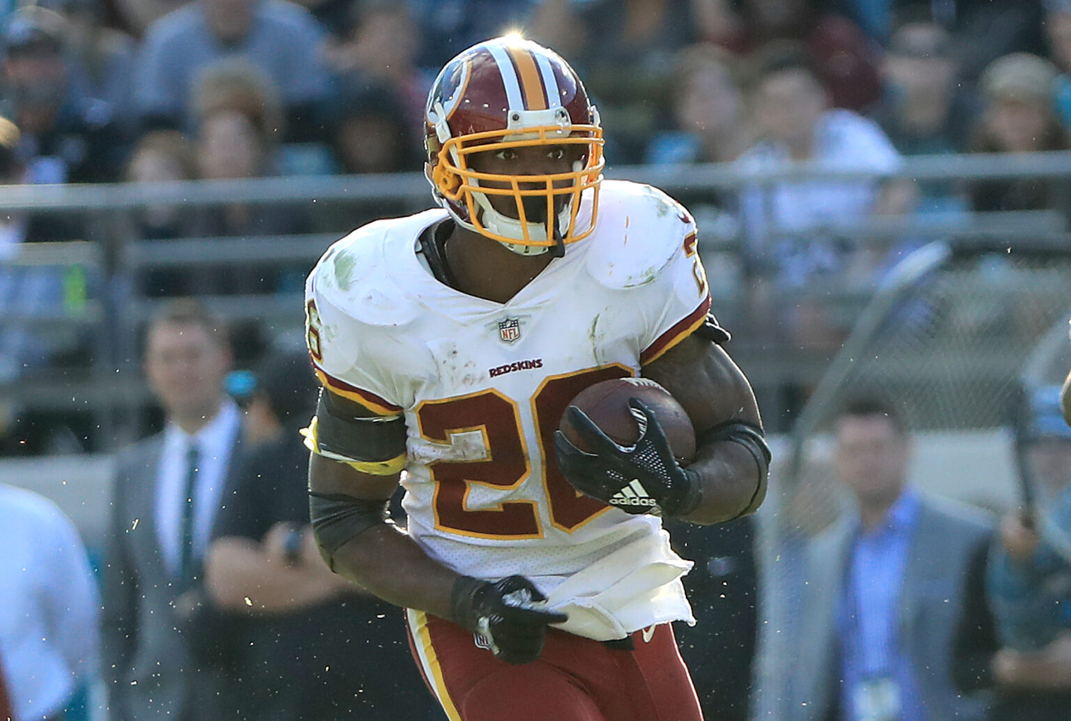 Former NFL Star Makes Unexpected Decision After Viral Clip