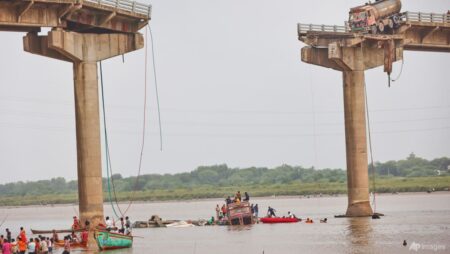Bridge collapse kills 9 in India’s Gujarat state