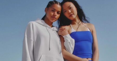 Athleta’s End of Summer Sale Is Here! Take up to 50% Off Rich Mom Activewear Now
