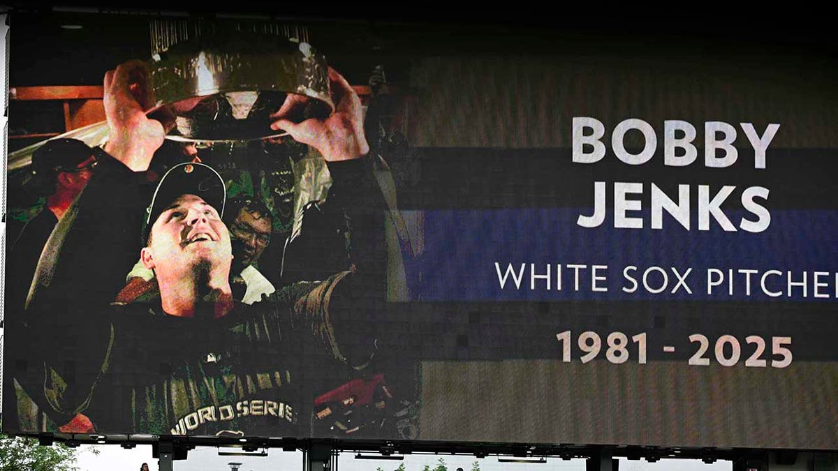 Bobby Jenks memorialized