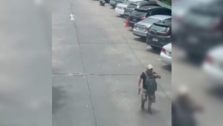 At least 6 killed in Bangkok market after gunman opens fire