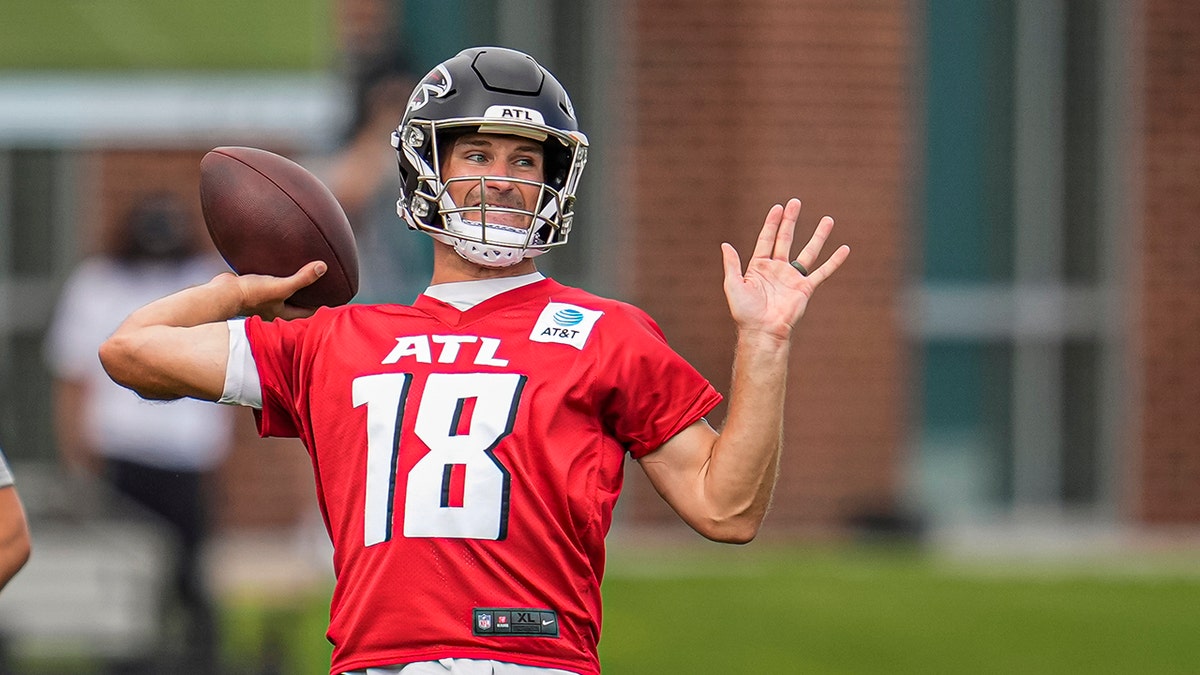 Kirk Cousins at training camp