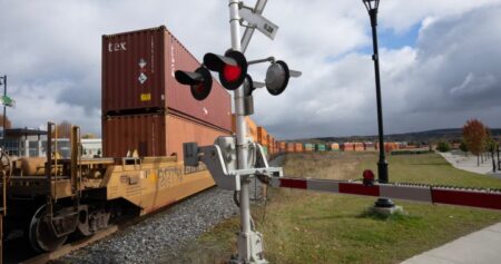 Lac-Mégantic marks 12th anniversary as calls for improved rail safety mount