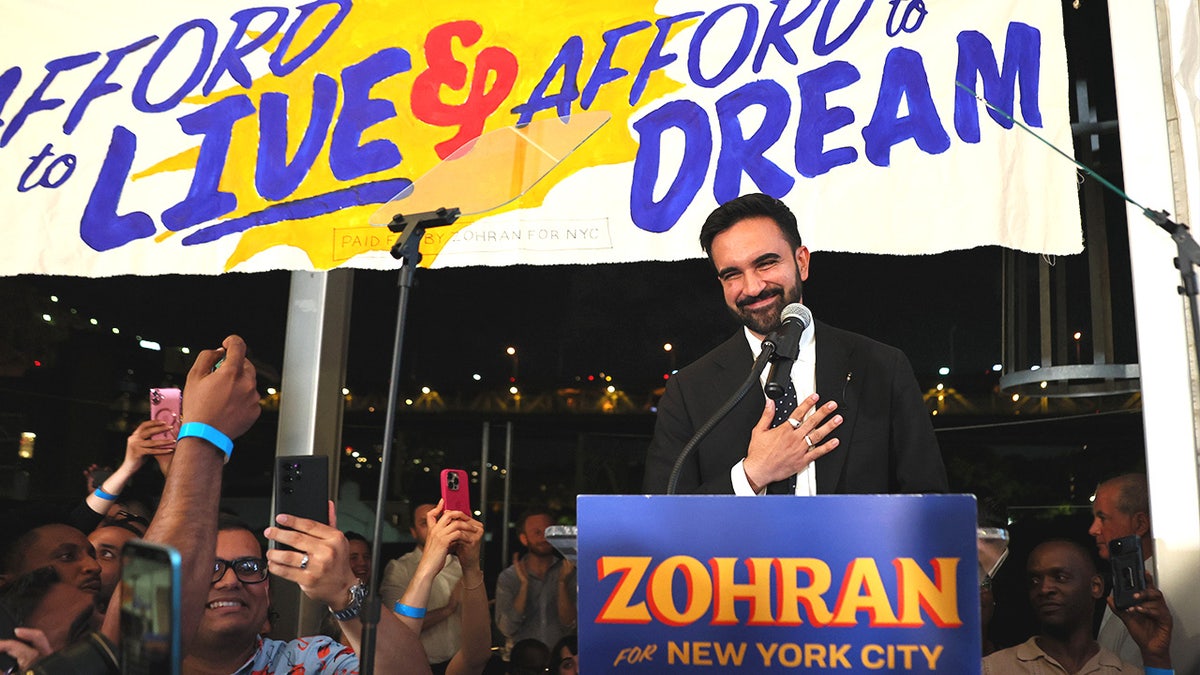 Mamdani at election night gathering