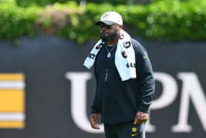 Report: Steelers Tight End Feared to Have Season-Ending Injury