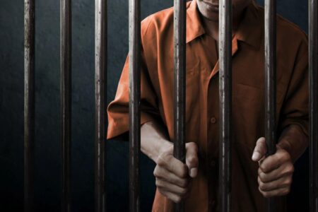 Dear Abby: My husband is in prison — now my mother-in-law is pushing us to break up