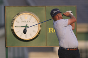PGA Tour Vet Goes Unrecognized In ‘Undercover’ Club Fitting At Golf Store