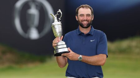 Top-ranked golfer Scottie Scheffler would sacrifice one major championship to end Cowboys’ Super Bowl drought