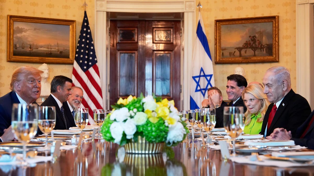 Trump meets Netanyahu