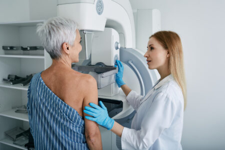 What Most American Women Don’t Know When It Comes to Breast Cancer Screening
