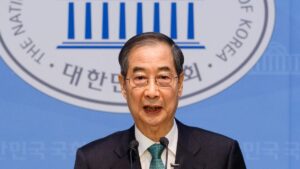 South Korea prosecutors seek arrest of ex-PM Han over martial law